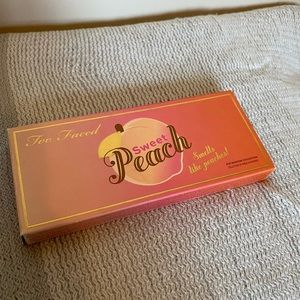 Too faced sweet peach palette